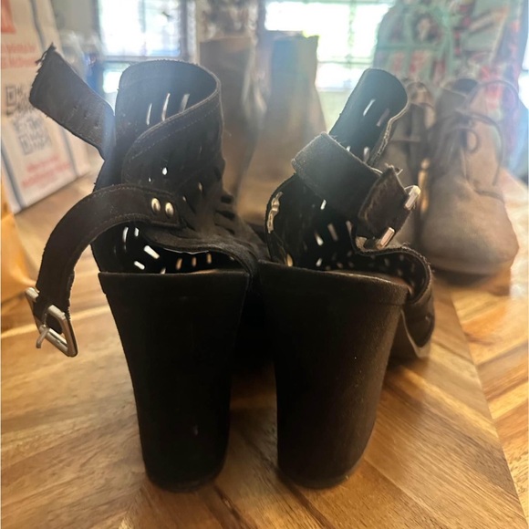 Christian Siriano for Payless Slingback heels - Picture 5 of 5